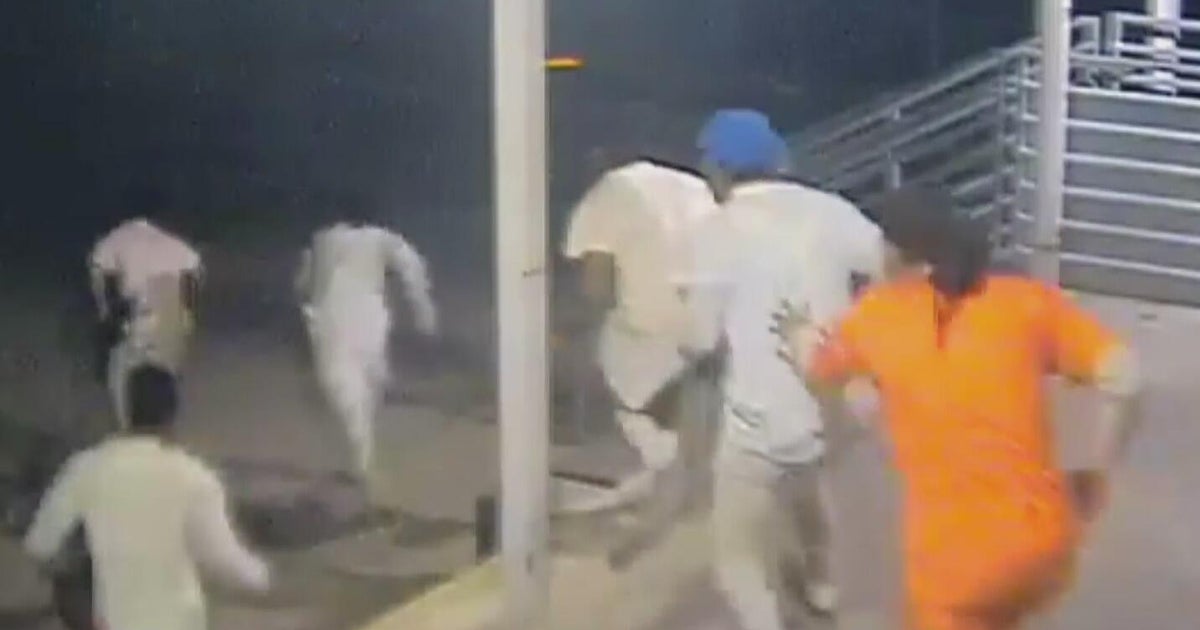 Louisiana, Texas Recapture Eight Jail Escapees, Two Remain Armed