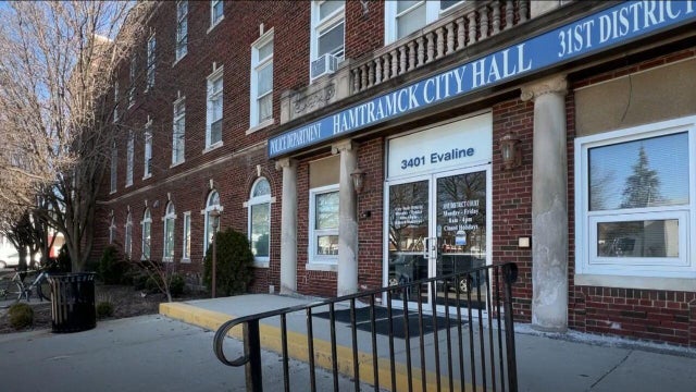 hamtramck-city-hall.jpg 