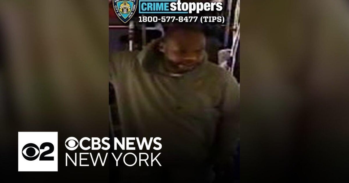 2 bus riders attacked with metal pipe in the Bronx - CBS New York