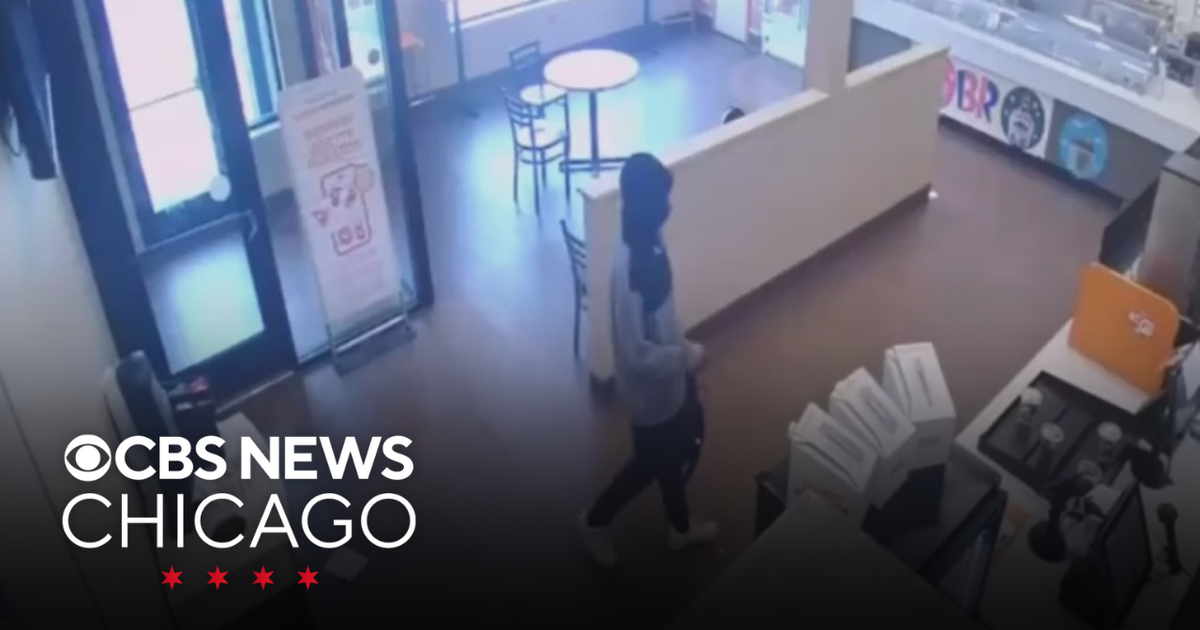 Chicago police seek suspect in South Side armed robberies - CBS Chicago