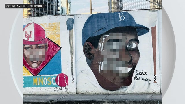 mural-vandalized-blur.jpg 