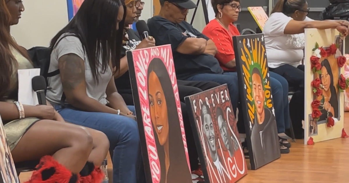 Art show offers moment of peace for those who have lost loved ones to gun violence 