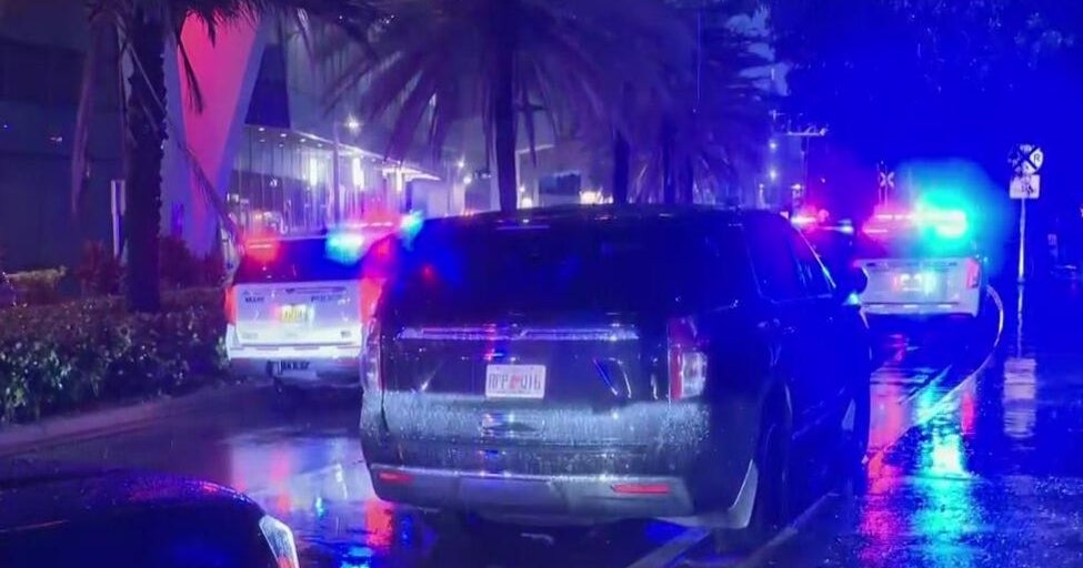 Man killed, woman injured in Downtown Miami shooting