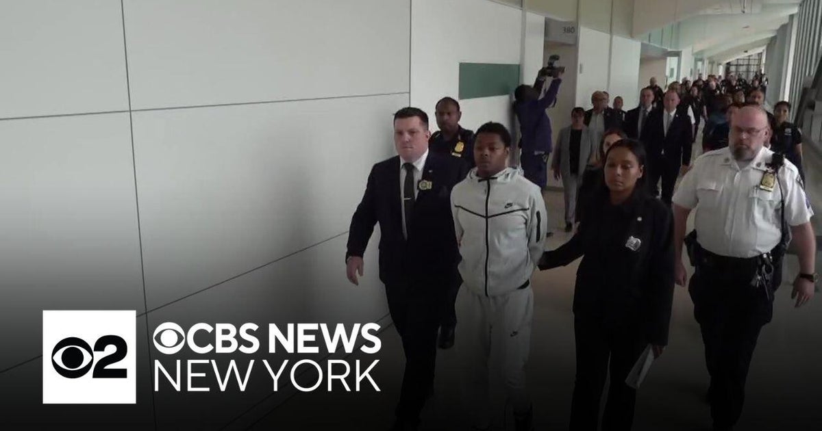 Suspect accused in brutal attack on off-duty NYPD officer in the Bronx ...