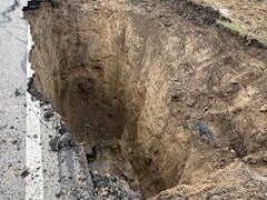 Rowlett sewer main break 
