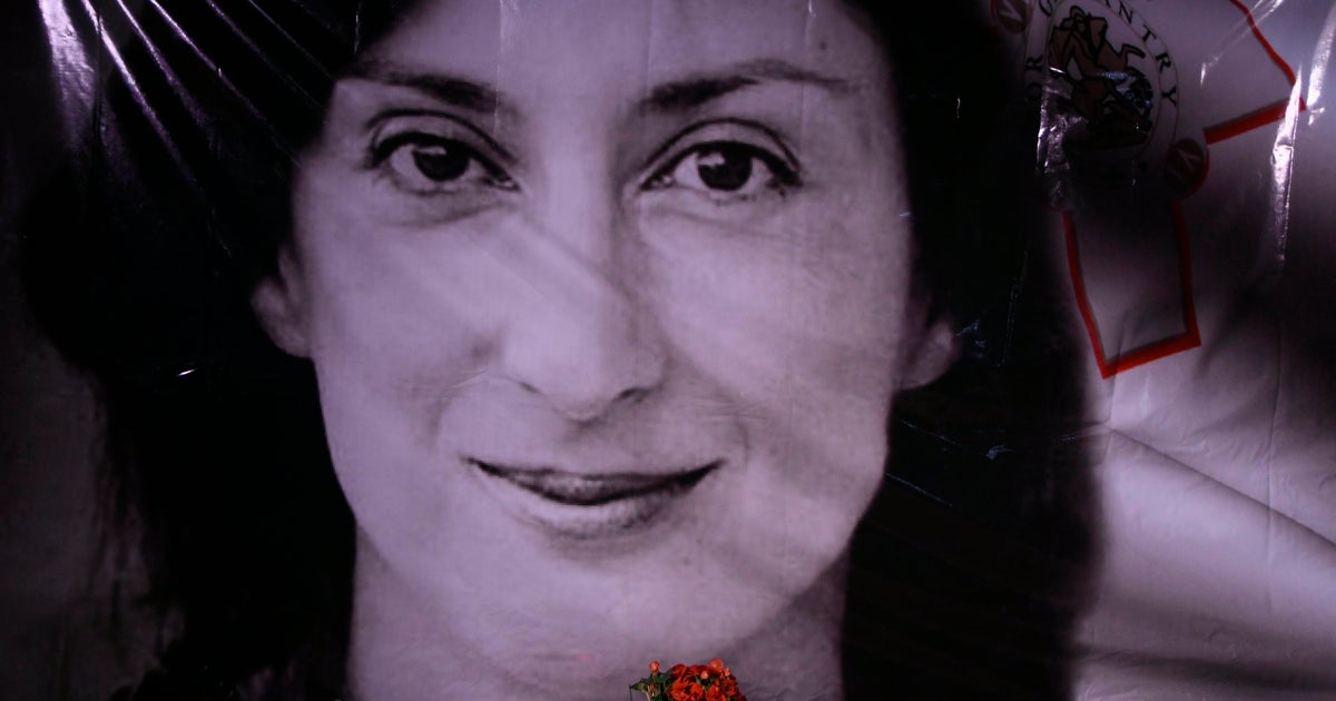 Erkekler Malta'da araştırmacı gazeteci Daphne Caruana Galizia'yı öldüren bomba tedarik etmekten suçlu bulundu