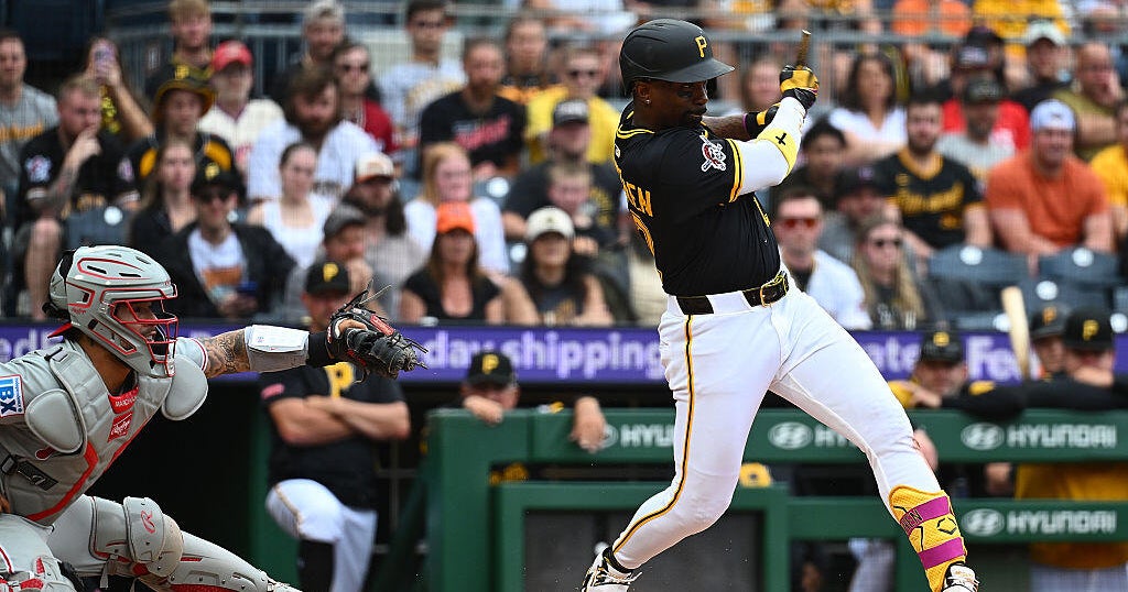 Skenes dominates, McCutchen hits go-ahead single as Pirates beat Phillies 2-1 