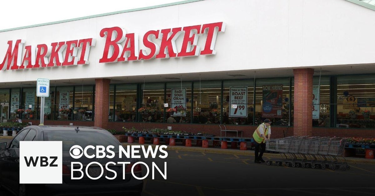 Business expert says that Market Basket may be better run by someone not in Demoulas family