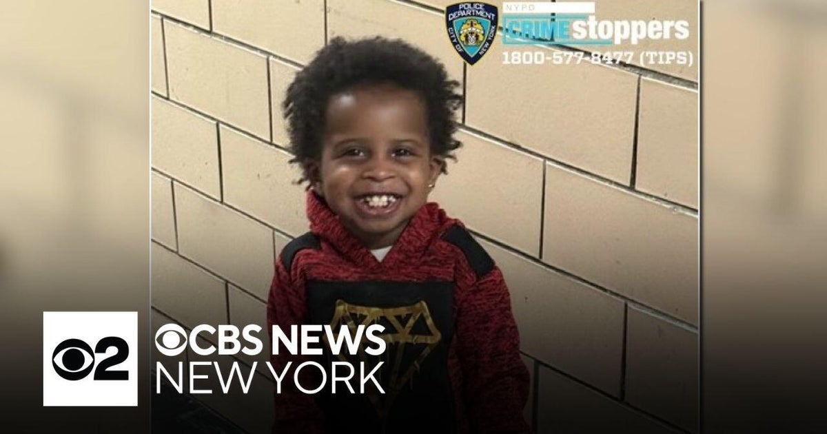 NYPD searching for missing Bronx toddler - CBS New York