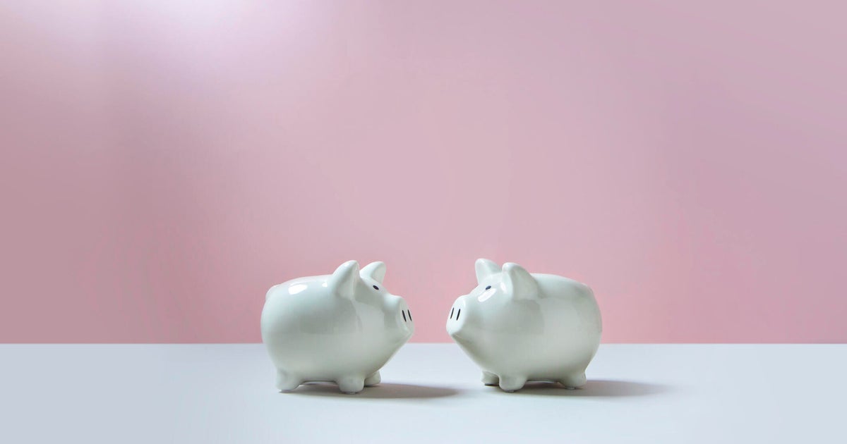 $20,000 CD vs. $20,000 high-yield savings account: What to consider right now 