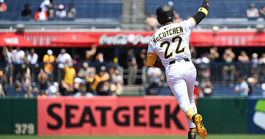 McCutchen moves past Clemente on Pirates' home run list in 5-2 win over Marlins 
