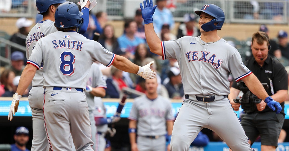 Rangers beat Twins 16-3 