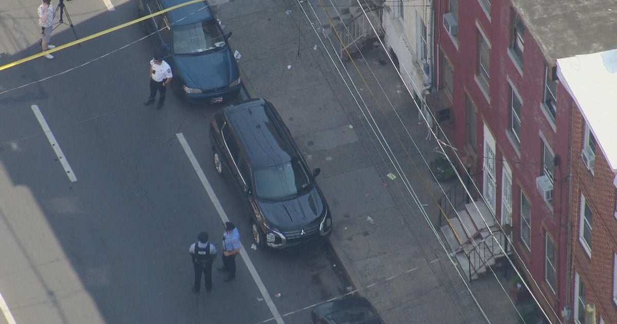 Shooting in Kensington leaves man critically injured, 2 others wounded 