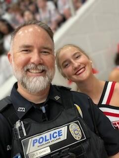 3officer.jpg 