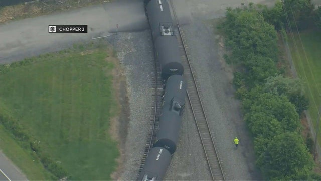 delaware-train-derailment-today-bear-de-old-porter-road-2.jpg 