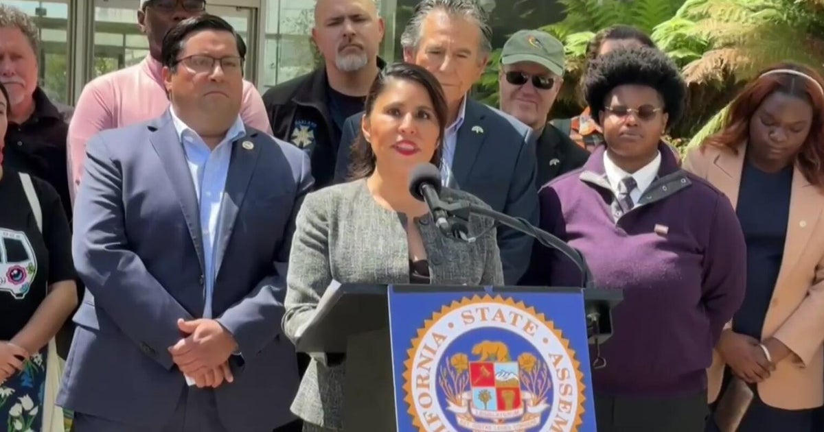 Democratic California lawmakers in Oakland condemn Trump administration's immigration crackdown 