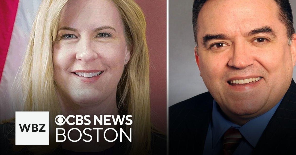 Two Minnesota lawmakers shot in "politically motivated assassination ...
