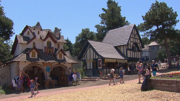 renaissance-festival-5vo-consolidated-01-frame-835.jpg 