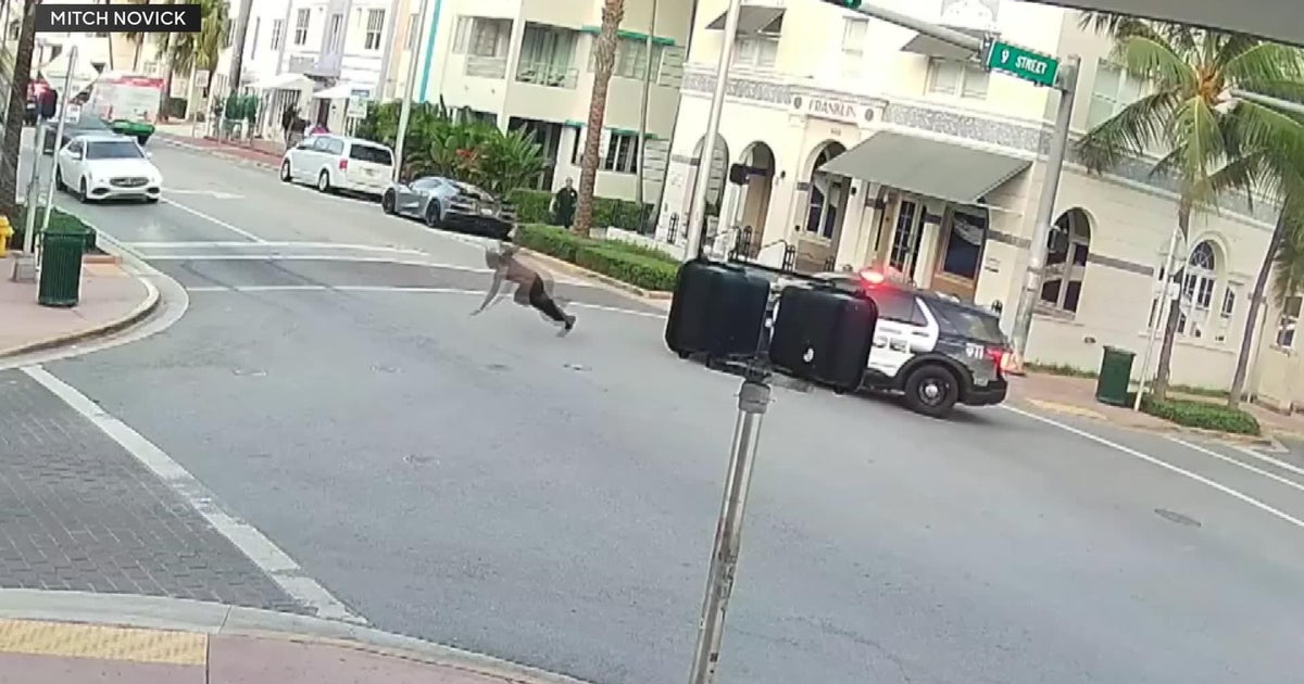 Miami Beach foot pursuit ends with suspect struck by police SUV, video shows