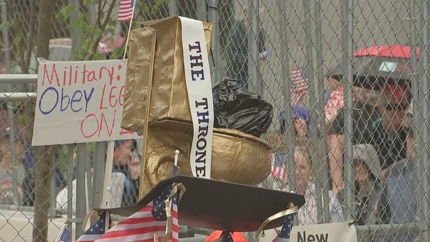 norristown-throne.jpg 
