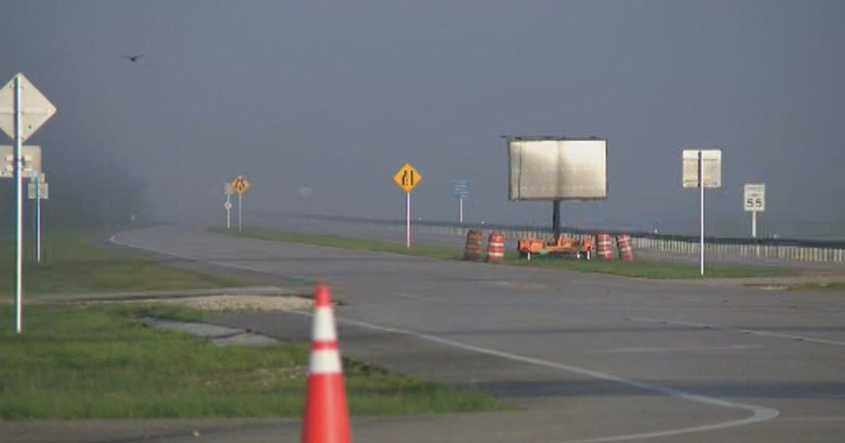 Southwest Miami-Dade brush fire disrupts travelers as flames, smoke force major road closures