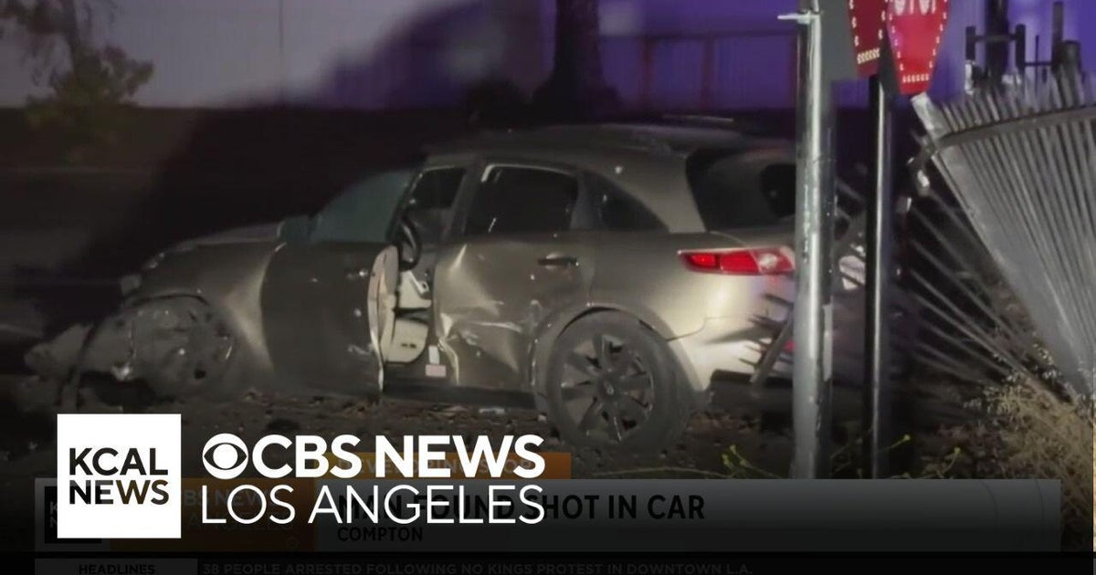 Deputies investigate man found shot in car in Compton - CBS Los Angeles