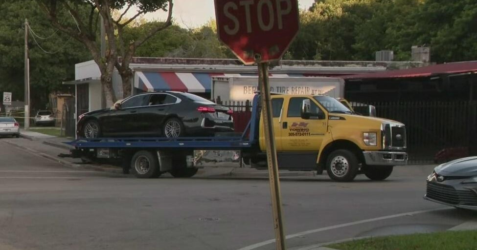 2 dead, 2 injured in shooting near Miami Edison Senior High School