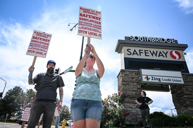 SAFEWAY 