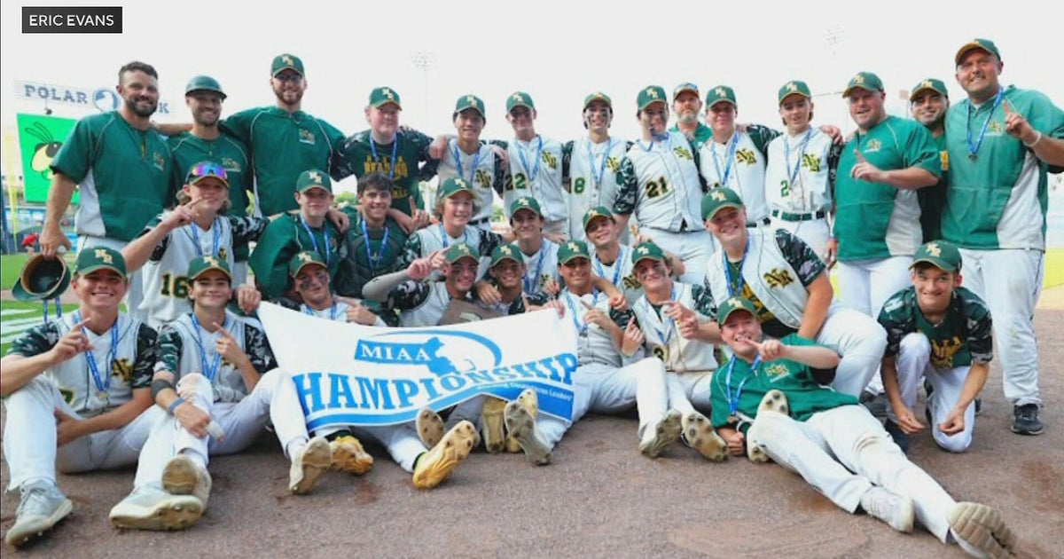 North Reading wins baseball title after teammate finishes treatment 