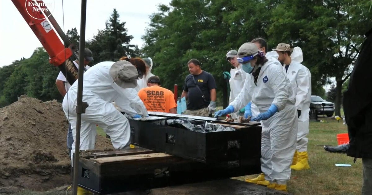 Detroit detective digs up graves to solve decades-old cold cases