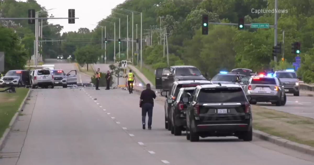 Driver charged with DUI after crashes in Lake Co., Illinois police chase 