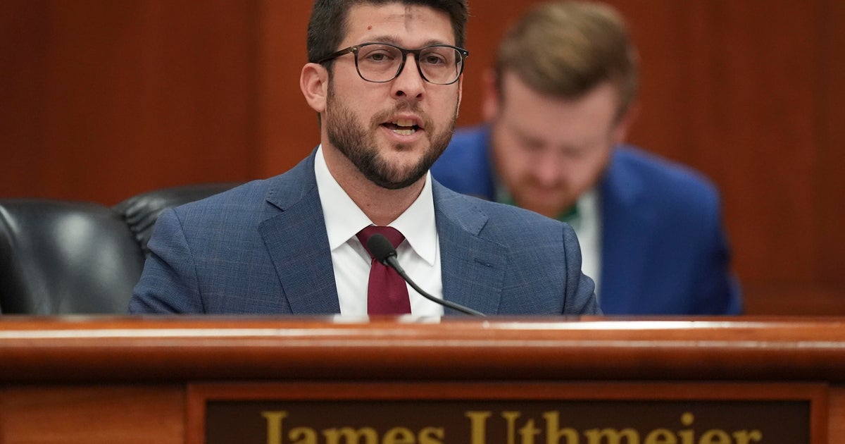 Judge finds Florida attorney general in contempt over immigration law 
