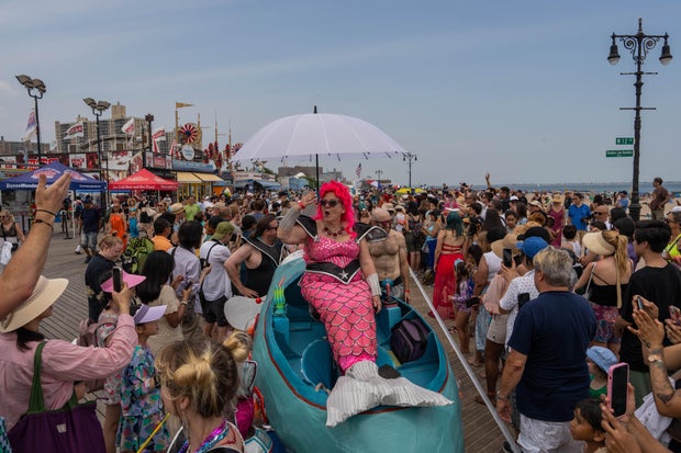 Annual Coney Island Mermaid Parade Brings Seaside Flair To Boardwalk 