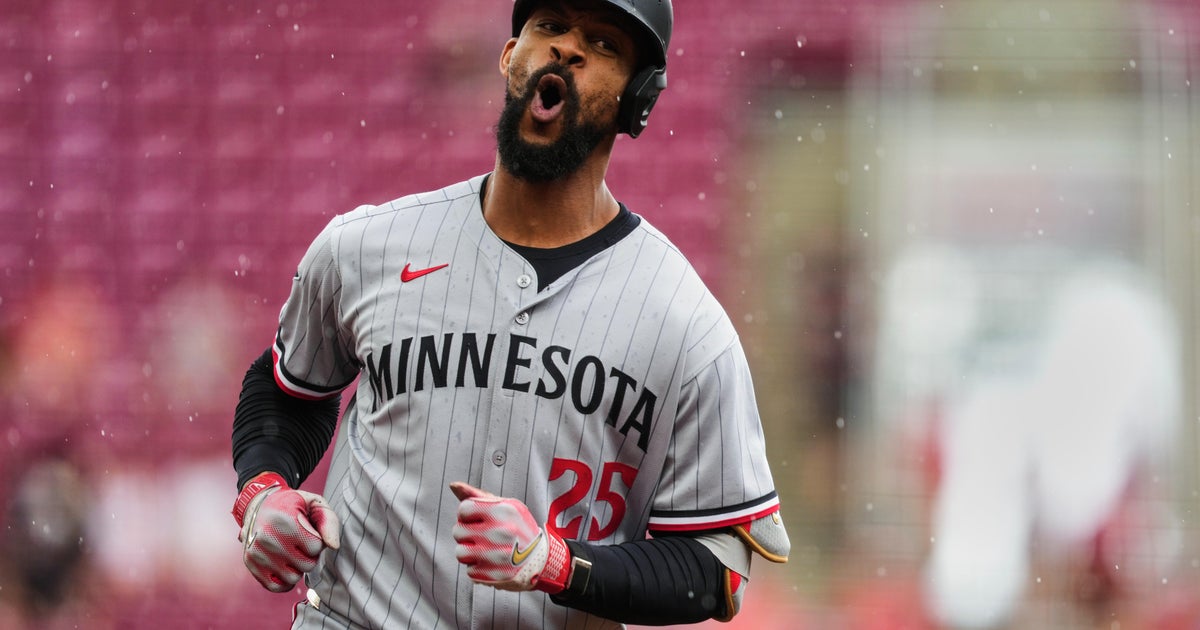 Twins beat Reds 12-5 to end 6-game slid 