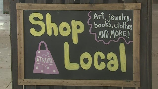 old-sac-shop-local-sign.jpg 