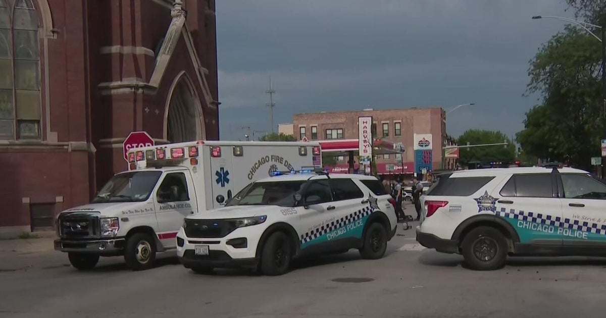 2 arrested after multi-vehicle crash on South Side 