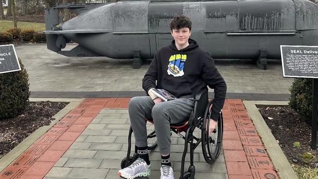 new-li-paralyzed-teen-w-wcbse8k9-hi-res-still-00-00-0522.jpg 