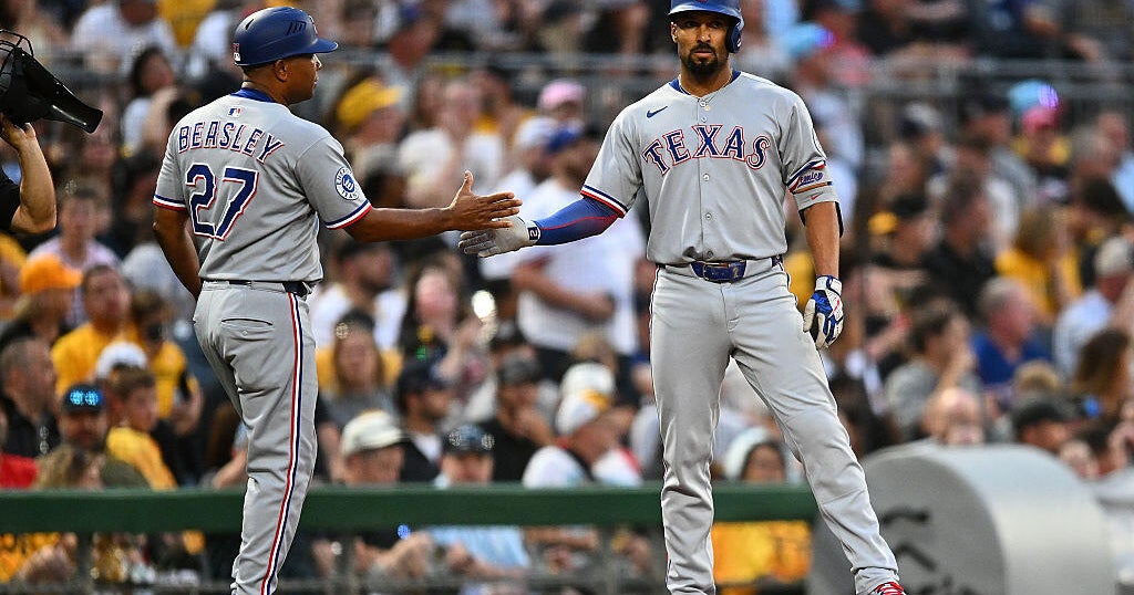 DeGrom pitches 6 strong innings as Rangers beat Pirates 6-2 