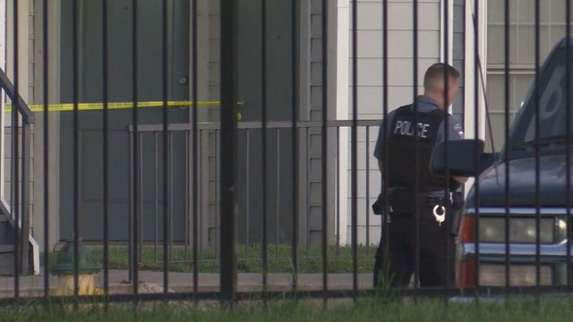 mon0071-gunviolencevosotcoo-frame-1562.jpg 