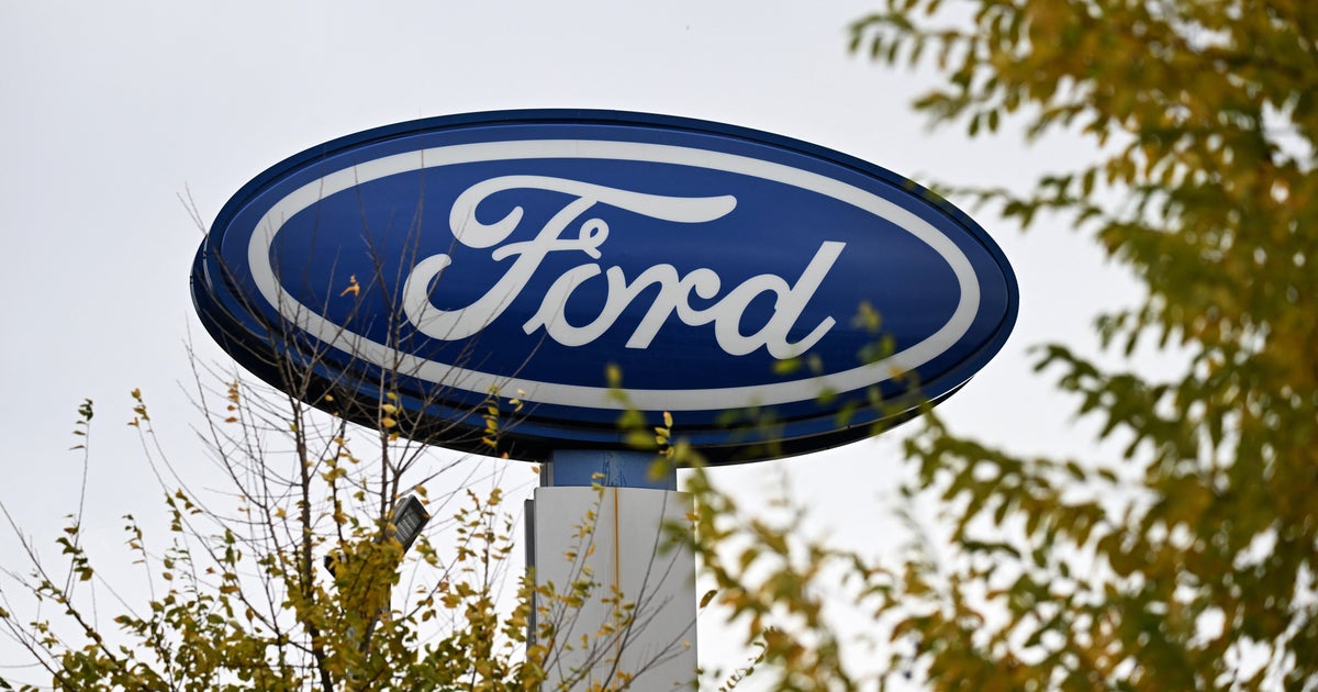 Ford, yolcuları yakalayabilen kapı mandalları nedeniyle 197.000'den fazla Mustang mach-e arabasını hatırlıyor