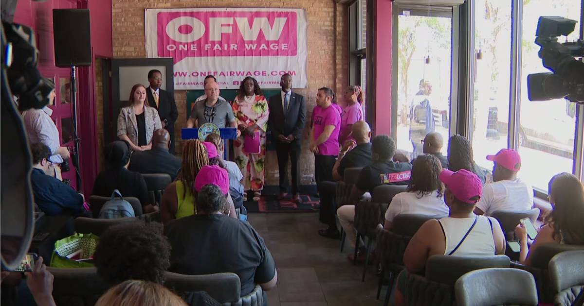 Tipped minimum wage set to go up in Chicago July 1, and some restaurateurs aren't pleased