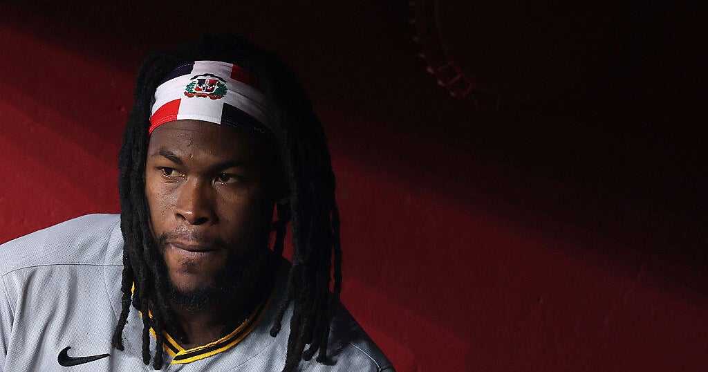 Oneil Cruz benched after not running out double-play grounder 