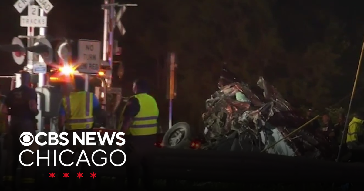 Commuter Train Collides With SUV in Gary, Indiana, Killing Five