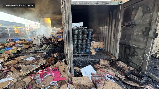 y-ck-5p-llpkg-stockton-emergency-food-bank-fires.jpg 