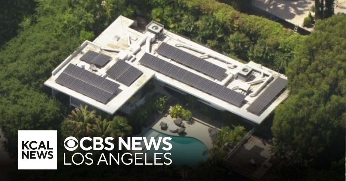 Brad Pitt's Los Feliz home ransacked by burglars, LAPD sources say ...