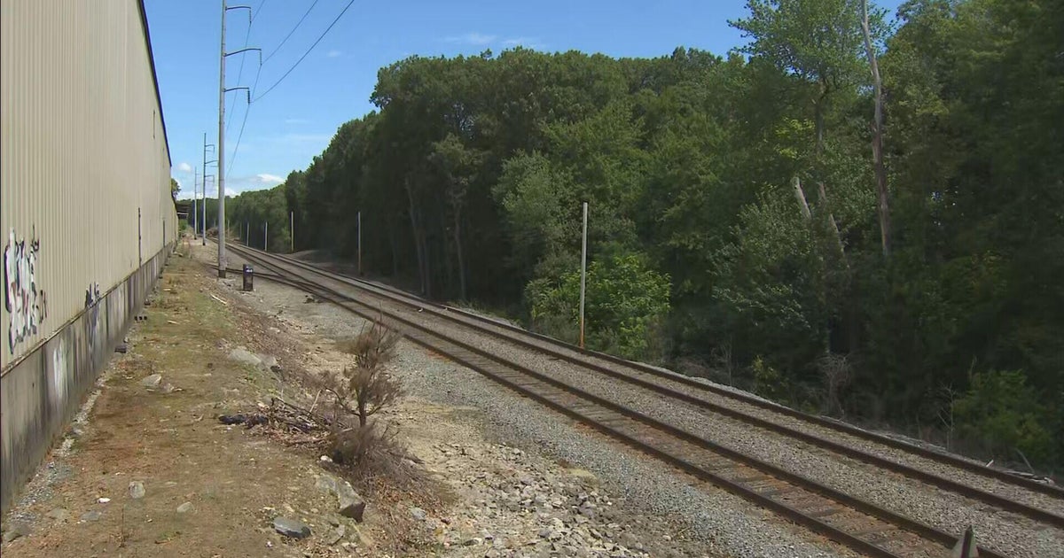 14-year-old girl hit and killed by train in Worcester 