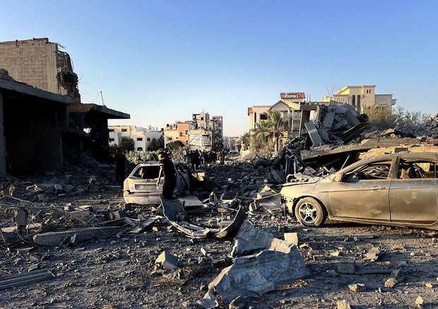 Israeli attacks continue on Gaza 