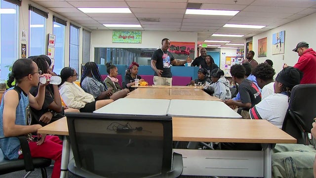 aurora-struggle-love-teen-youth-program.jpg 