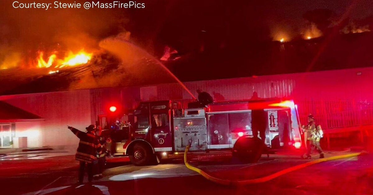 South Shore Sports Center in Hingham destroyed in fire 