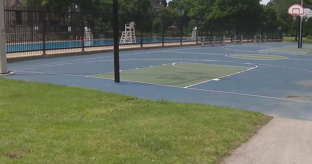 Teen killed, another injured in Douglass Park shooting 